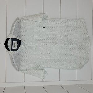 BILLABONG large white with blue button-down short sleeve shirt